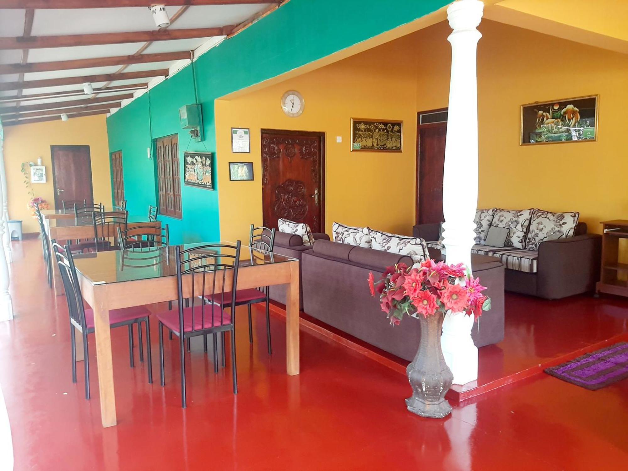 Palitha Homestay Sigiriya Bagian luar foto